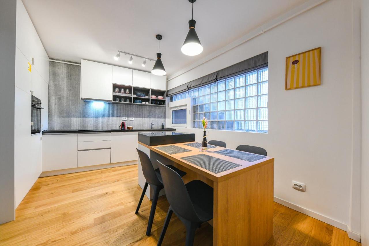 Charming 2 Bedroom Apartment Cluj-Napoca Exterior foto